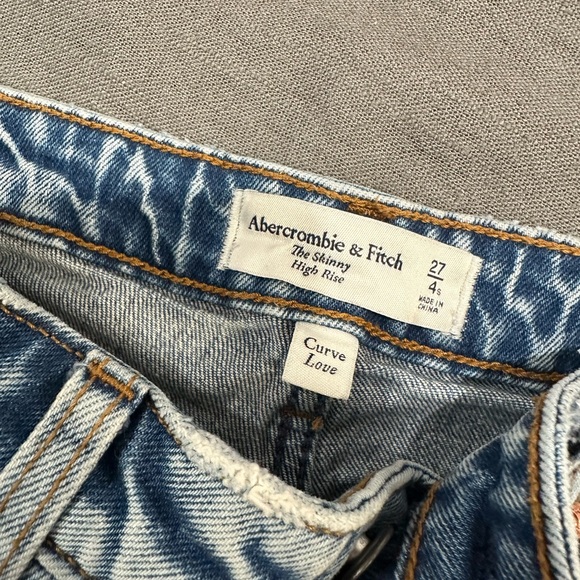 Abercrombie Curve Love Skinny High Rise Jeans - Picture 2 of 2